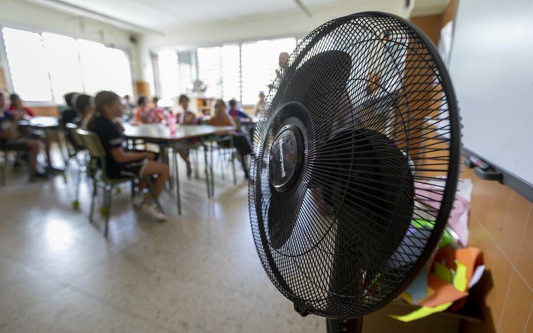 Más Madrid Móstoles solicita ventiladores urgentes en los centros educativos públicos